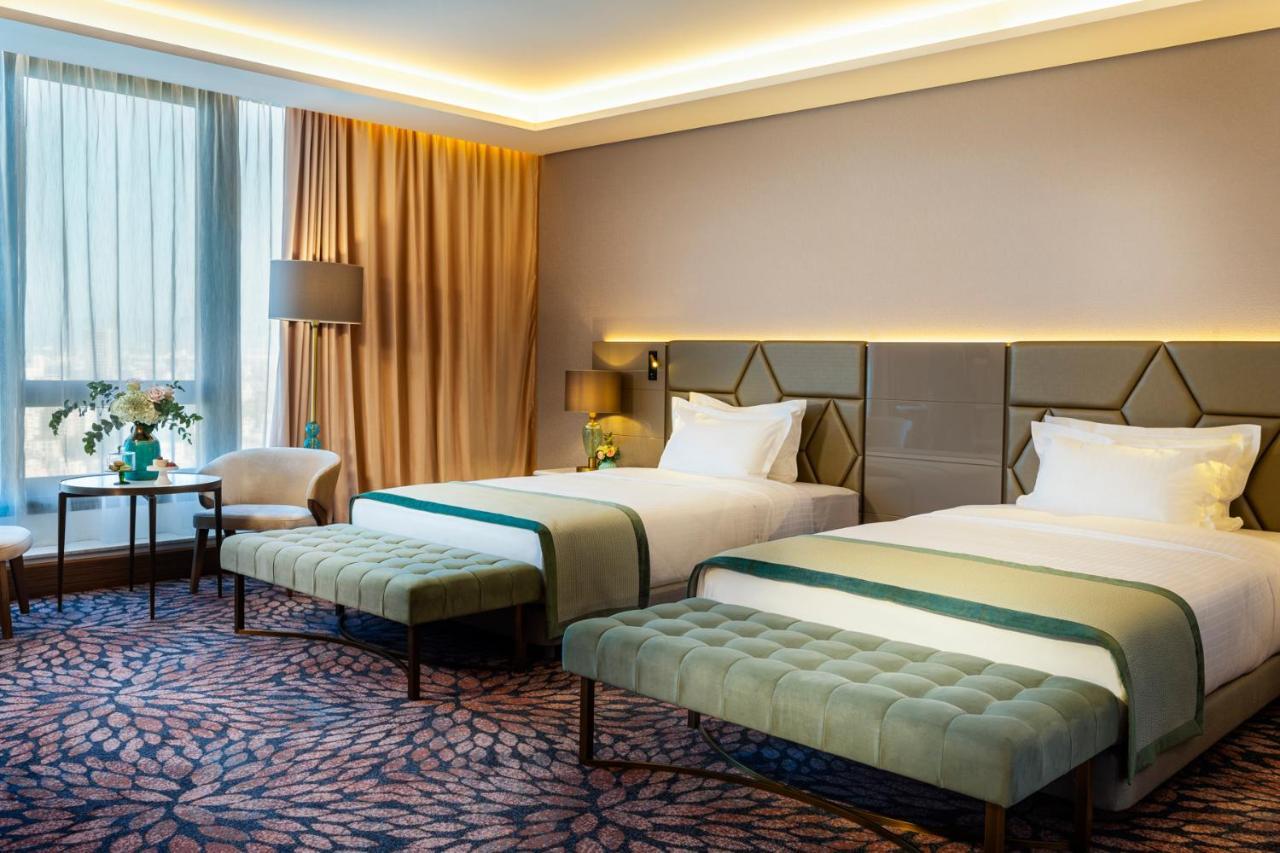 Grand Hotel Millennium Sofia Bagian luar foto
