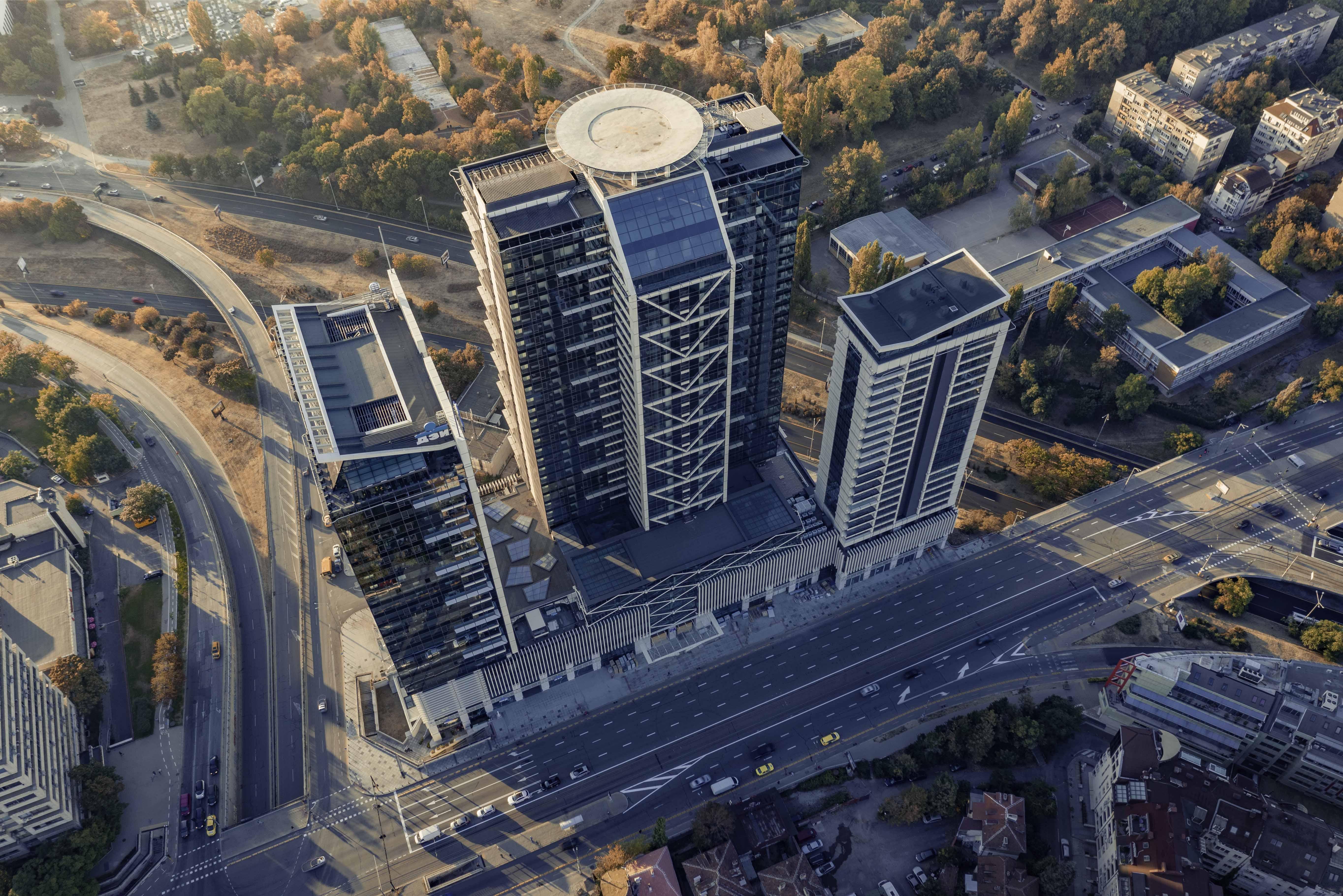 Grand Hotel Millennium Sofia Bagian luar foto Aerial view of the complex